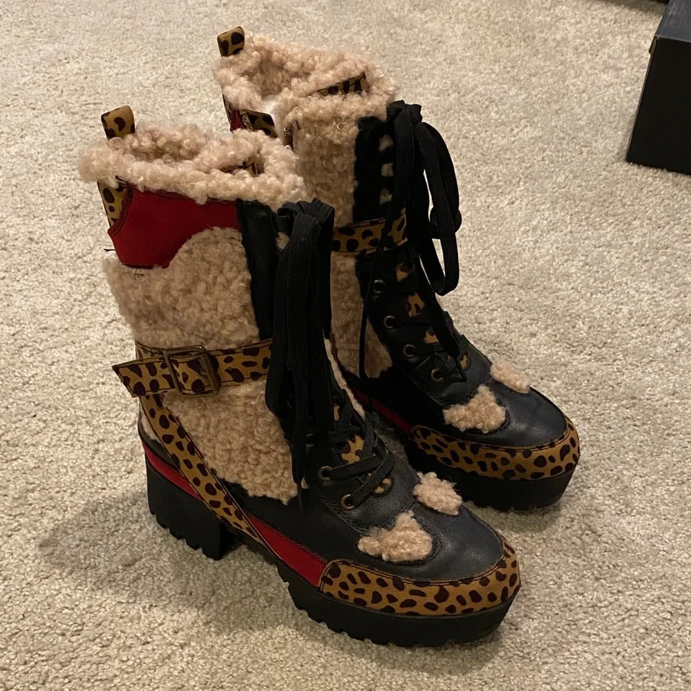 Bamboo women’s boots - Picture 1 of 6